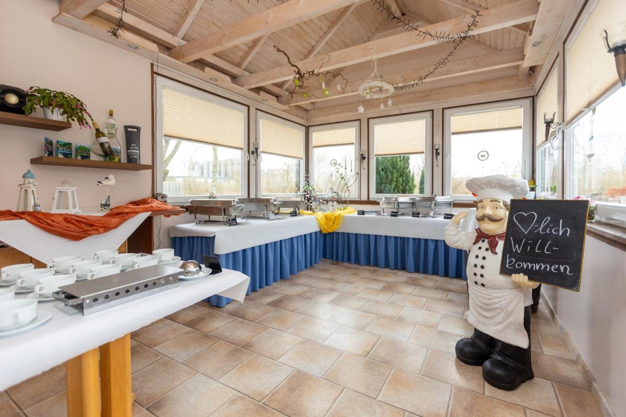 Pension Zum Lindeneck Lubz Luaran gambar
